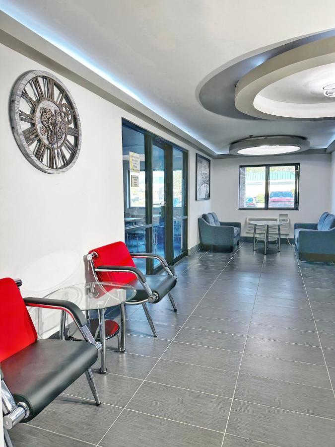 Super 8 By Wyndham Peoria Μοτέλ Εξωτερικό φωτογραφία